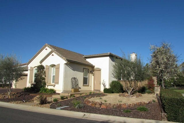 Property Photo: 27041 Saint Andrews Lane CA 92082