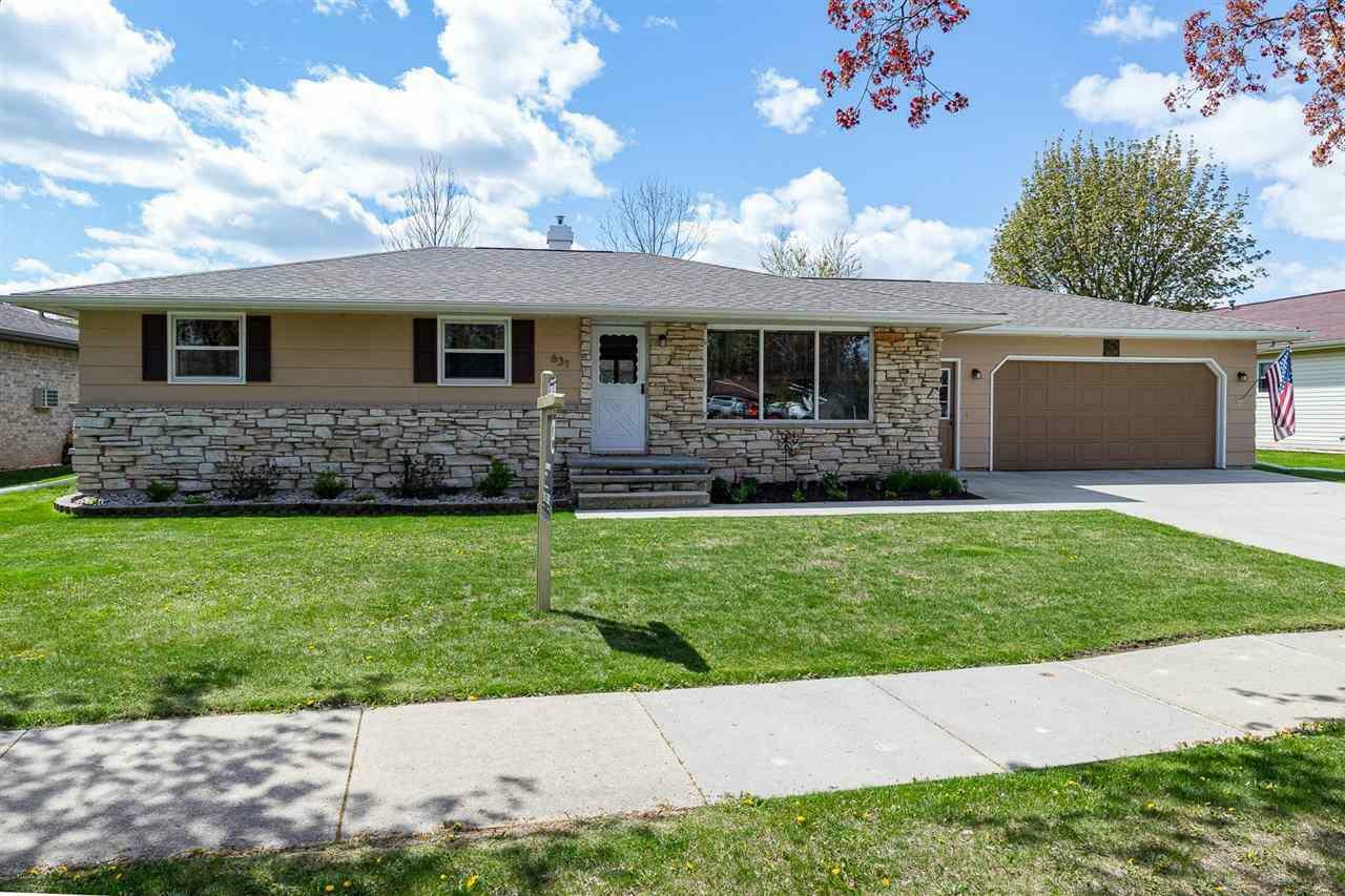 Property Photo: 631 Sunset Avenue WI 54130