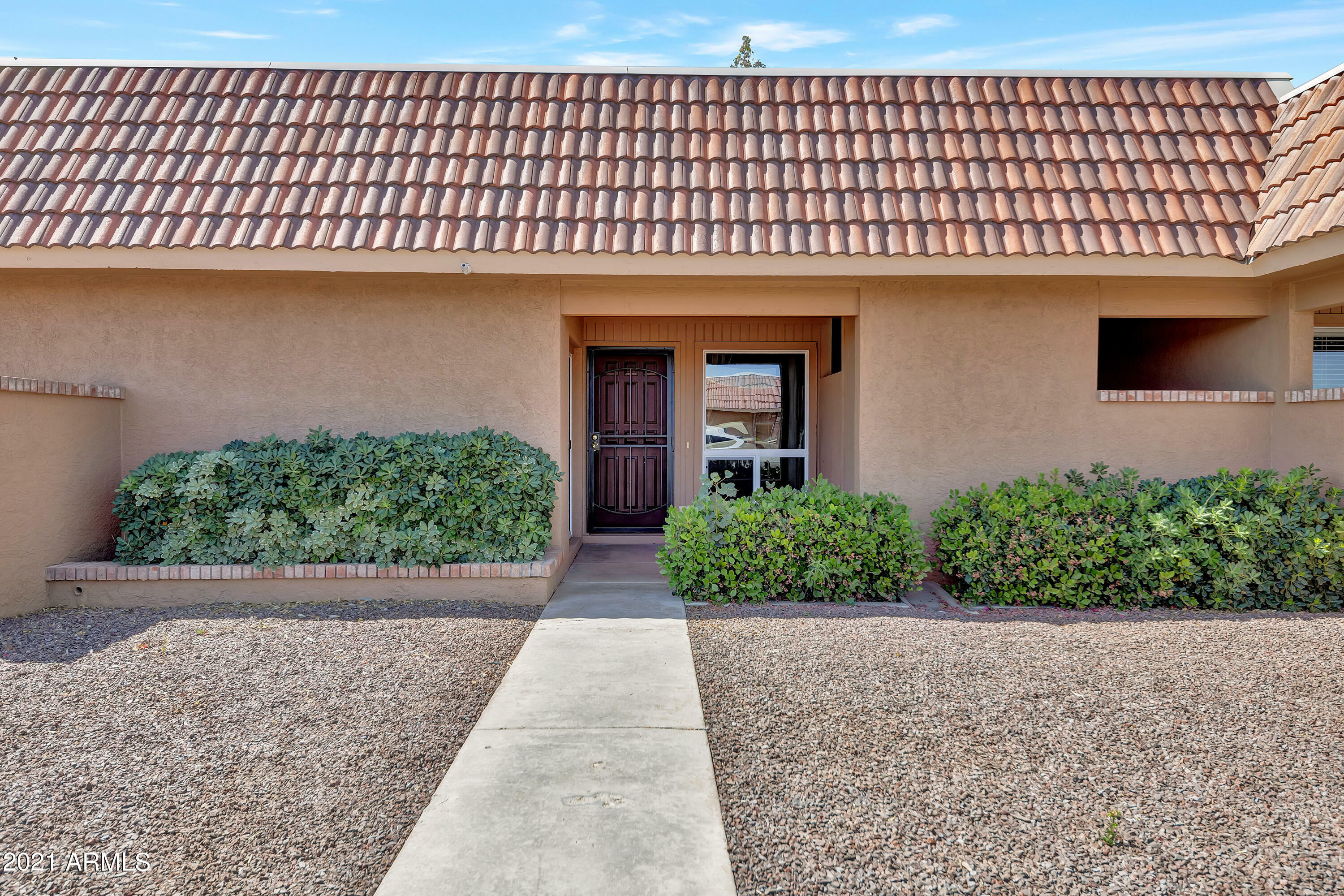 Property Photo:  427 W Pontiac Drive 2  AZ 85027 