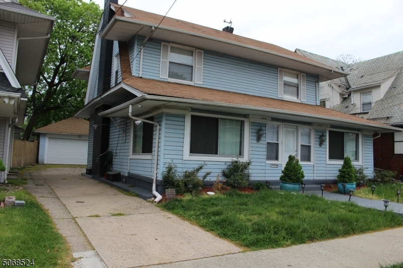 Property Photo:  396 E 39th St  NJ 07504 