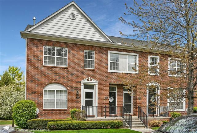 Property Photo: 14453 Vauxhall Dr MI 48313