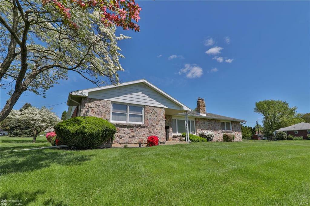 Property Photo:  3249 Shelton Avenue  PA 18020 