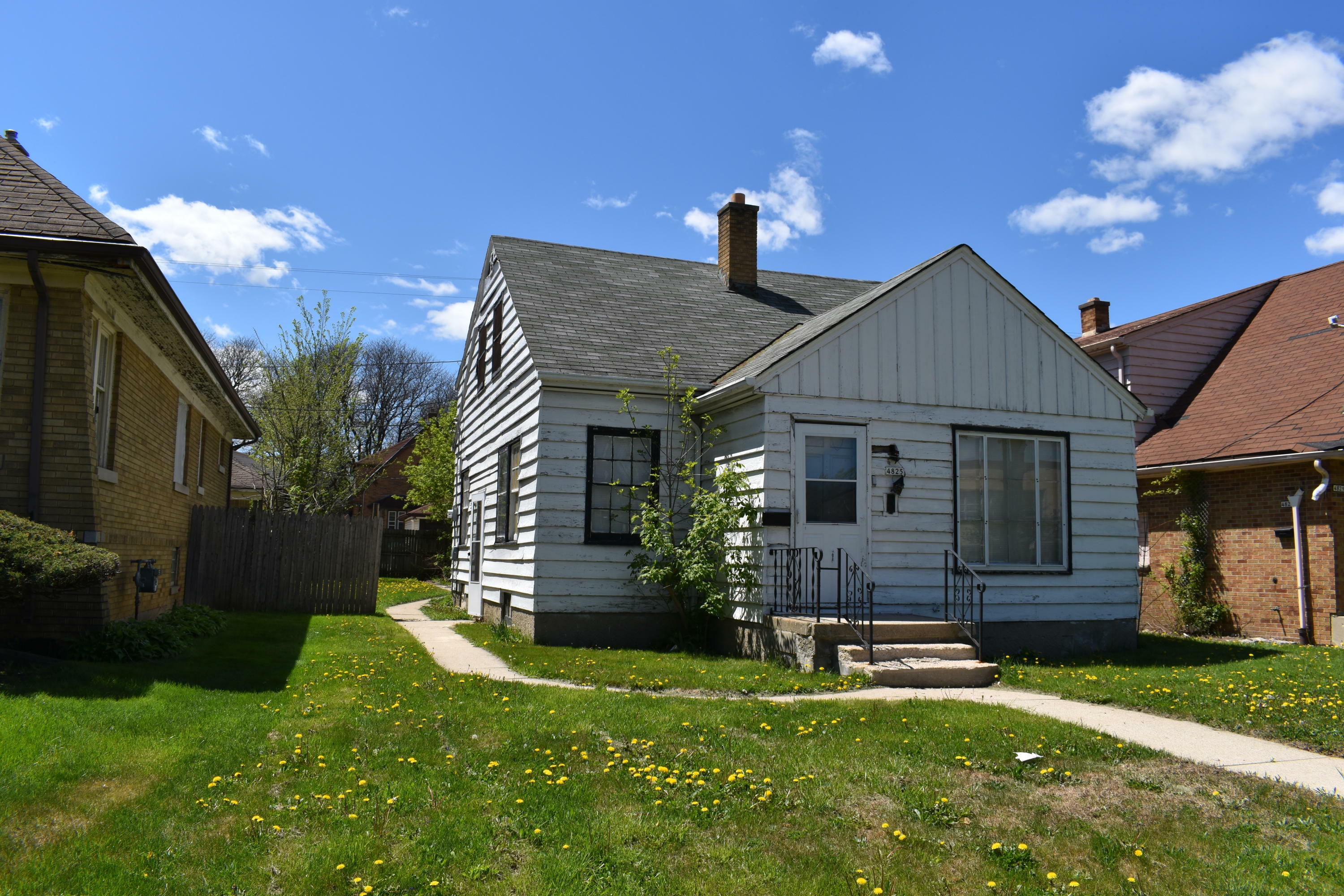 Property Photo:  4825 W Fond Du Lac Ave  WI 53216 