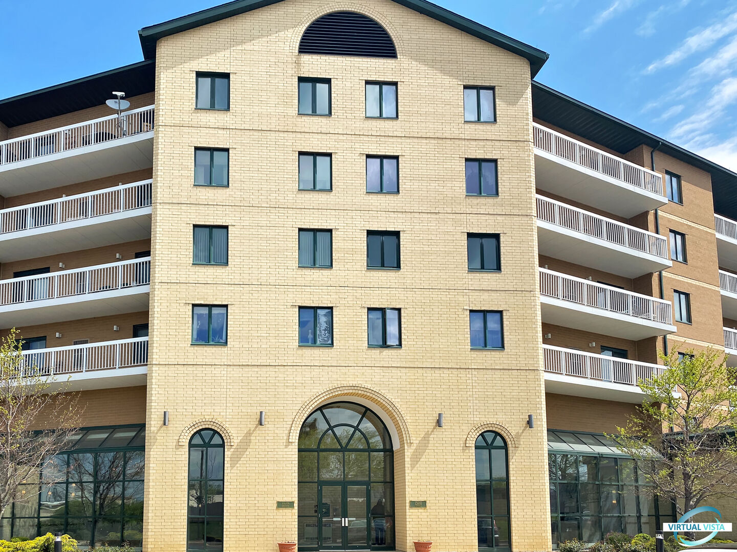 Property Photo:  1500 S Ardmore Avenue 500  IL 60181 