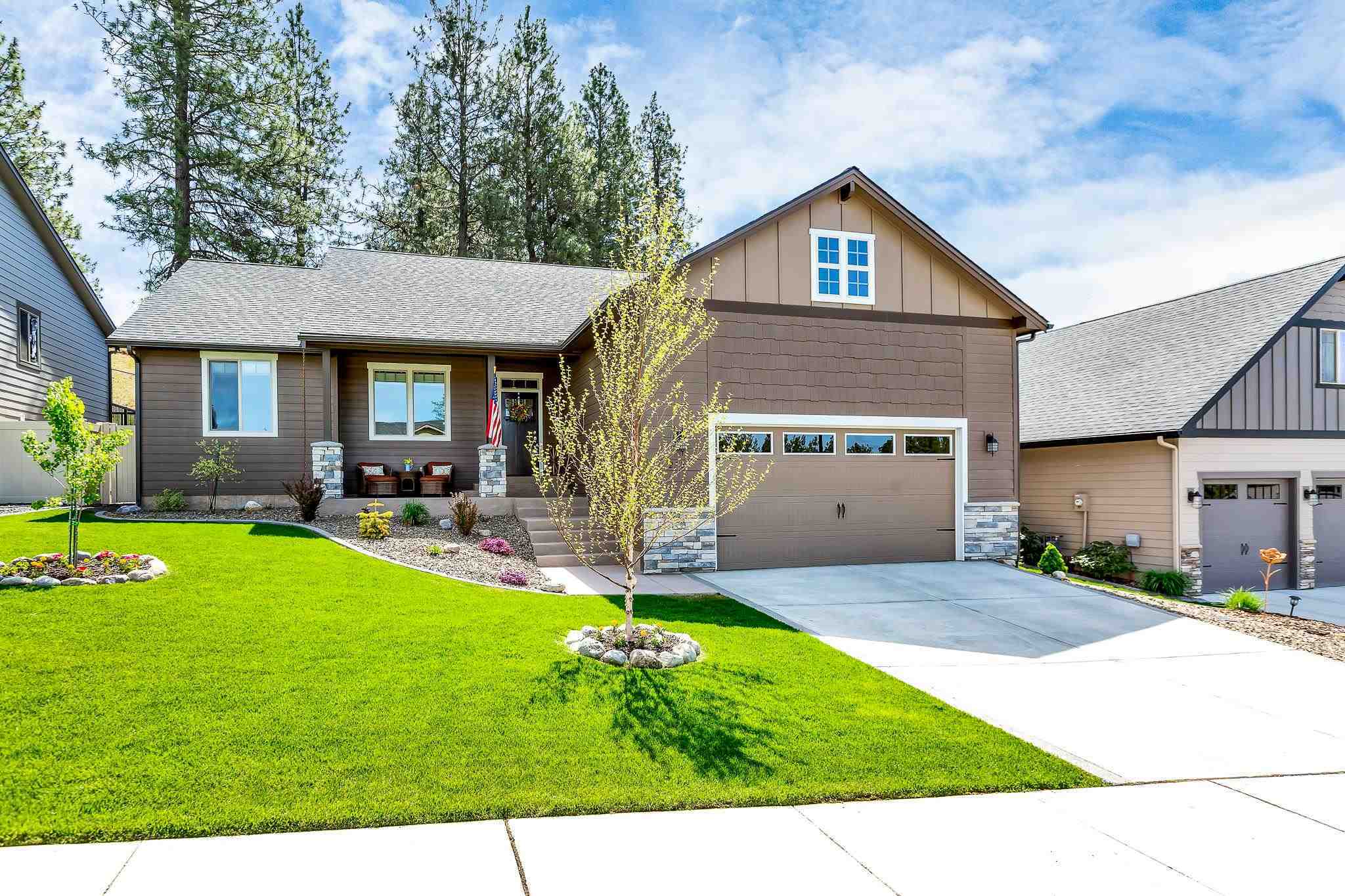 Property Photo:  2721 S Seabiscuit Dr  WA 99037 