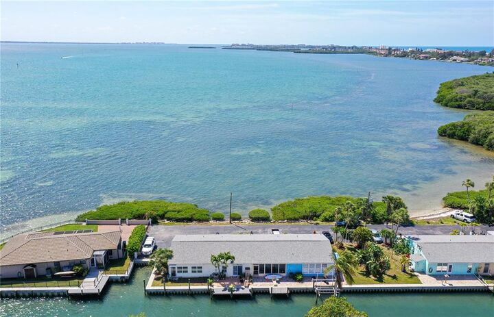 Property Photo:  747 Saint Judes Drive S 4  FL 34228 