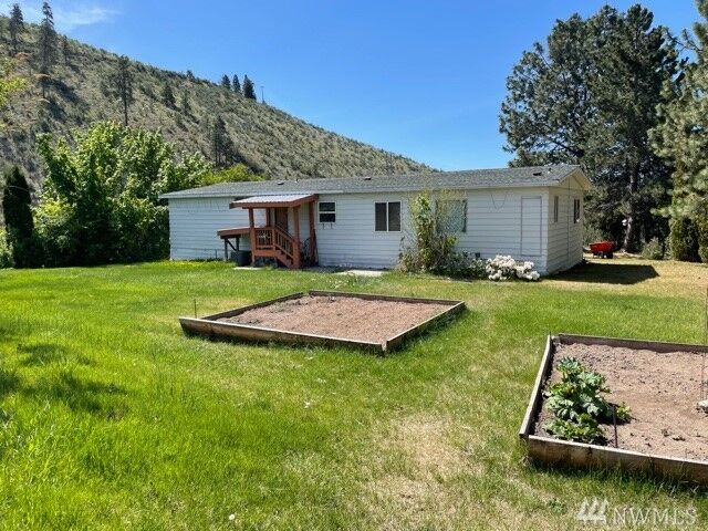 Property Photo:  2247 Winesap Ave  WA 98816 