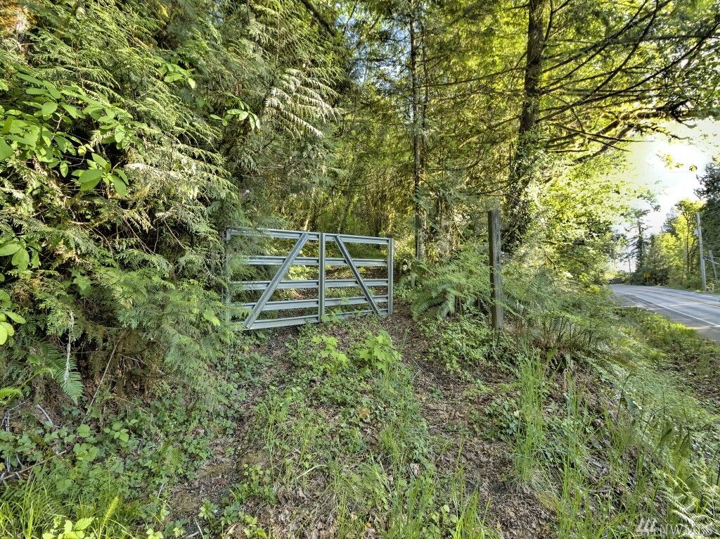 Property Photo:  0 E State Route 106  WA 98528 