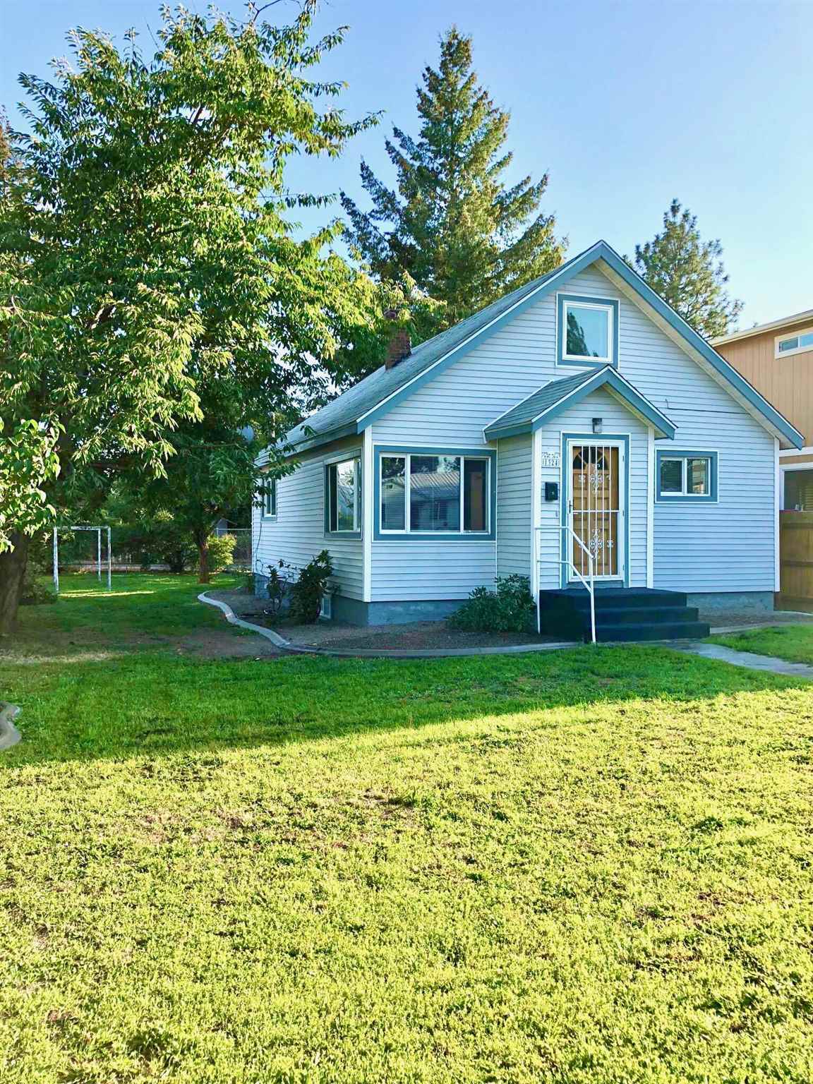 Property Photo:  1324 E Joseph Ave  WA 99208 