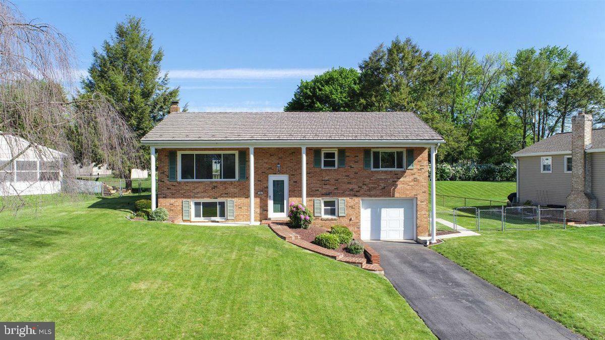 Property Photo: 26 Laurel Drive PA 17055