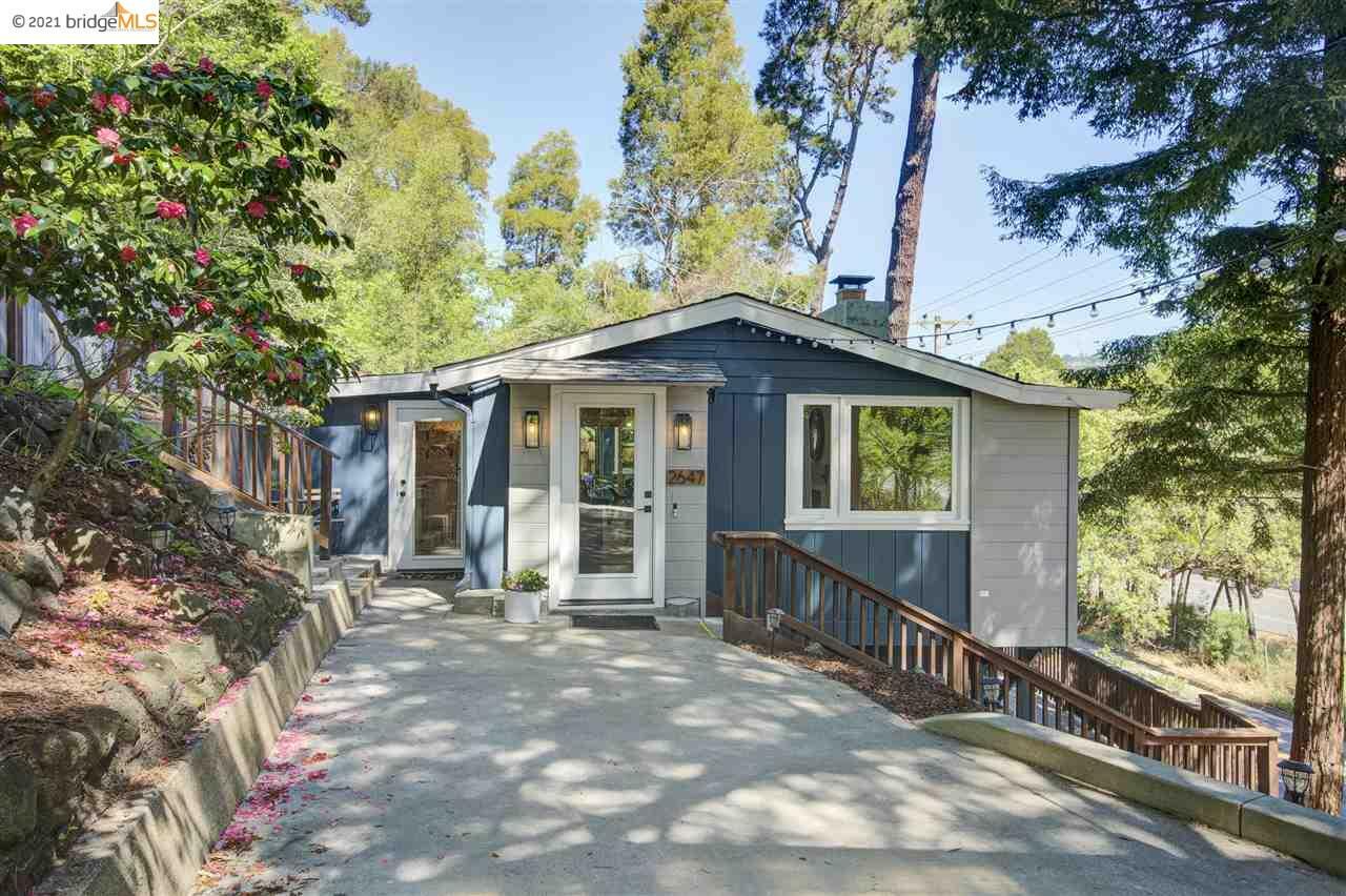 Property Photo:  2647 Monterey Blvd  CA 94602 