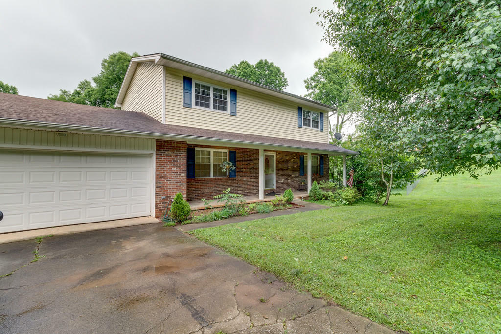 Property Photo:  7424 Glastonbury Rd  TN 37931 