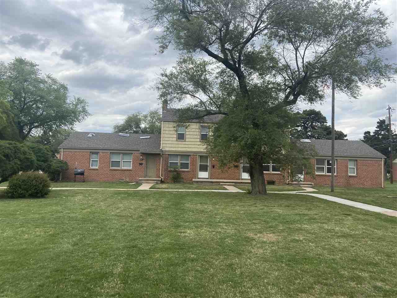 Property Photo: 1634 S Volustia KS 67211