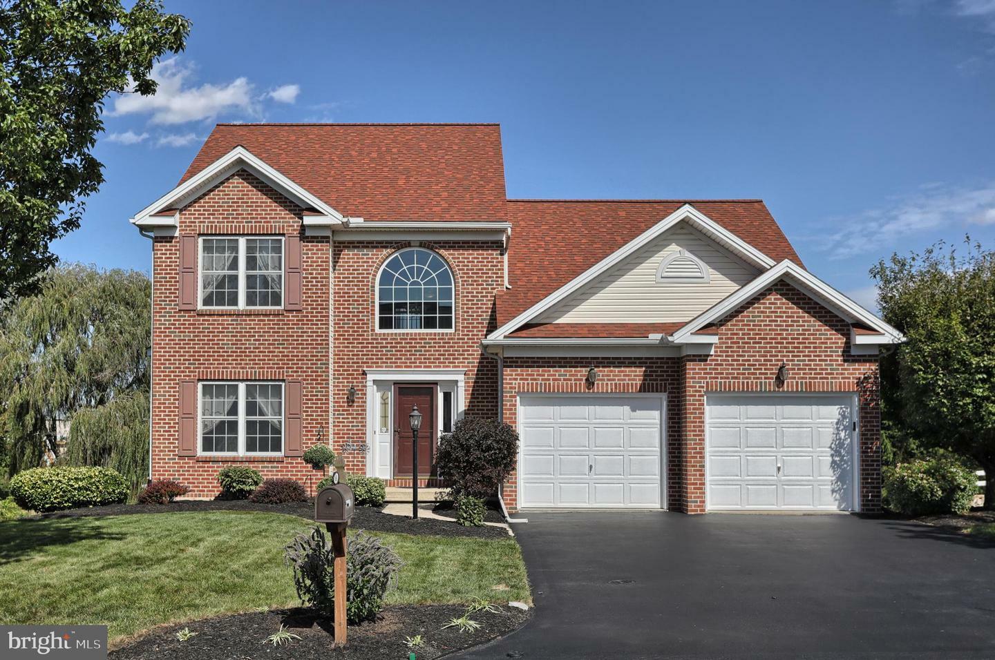 Property Photo:  16 Millstone Drive  PA 17078 