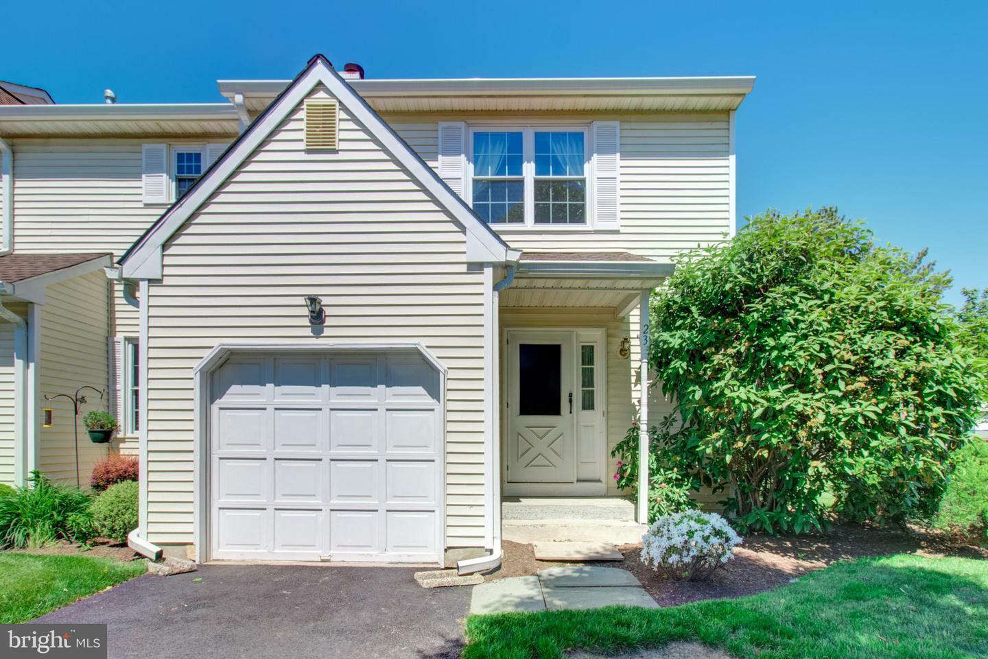 Property Photo:  23 Pilgrim Court  NJ 08628 