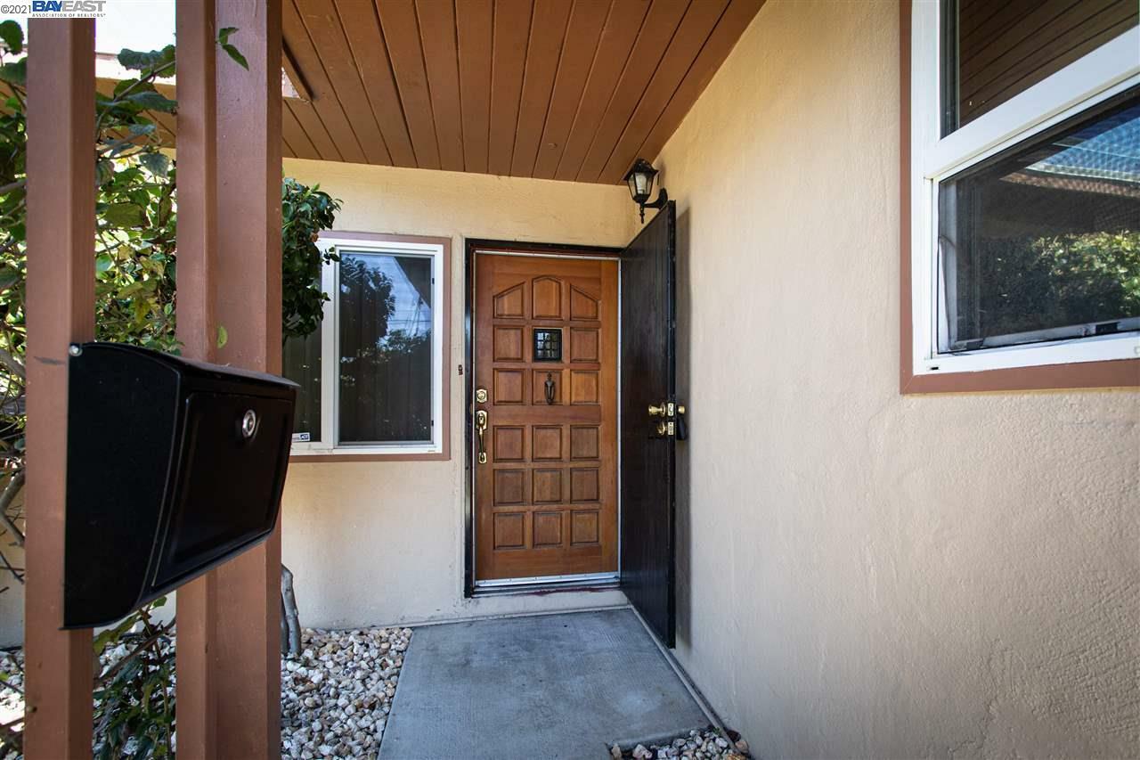 Property Photo: 1856 6th St CA 94801