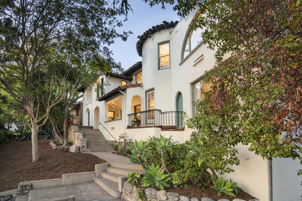 Property Photo:  332 N Canyon Boulevard  CA 91016 