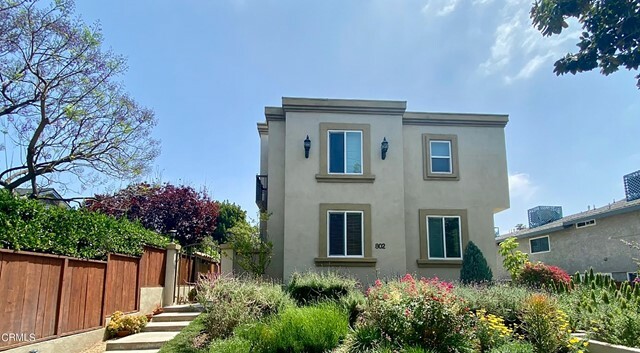 Property Photo:  802 Magnolia Avenue 4  CA 91106 