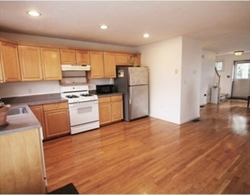 Property Photo:  9 Dix Street 2  MA 02450 