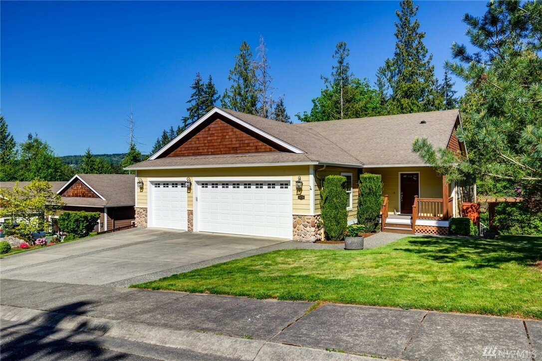 Property Photo:  1376 N Parkstone Ct  WA 98229 