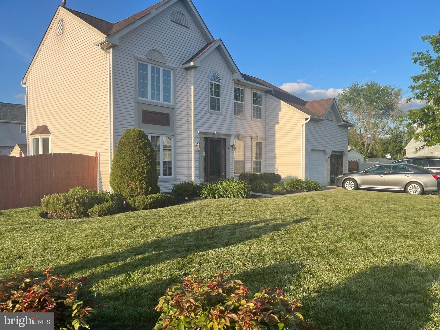 Property Photo: 8 Hawthorn Way NJ 08312