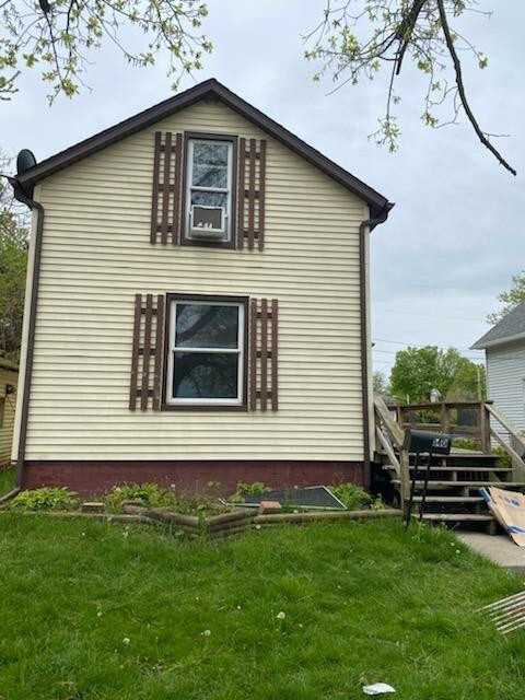 Property Photo: 140 Belden Street IN 46350