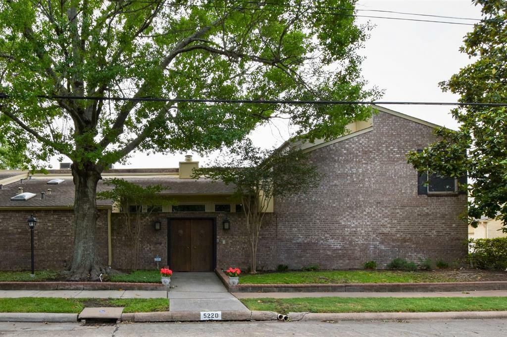 Property Photo:  5220 Palmetto Street  TX 77401 