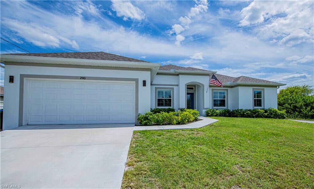 Property Photo:  2540 SW 31st Street  FL 33914 