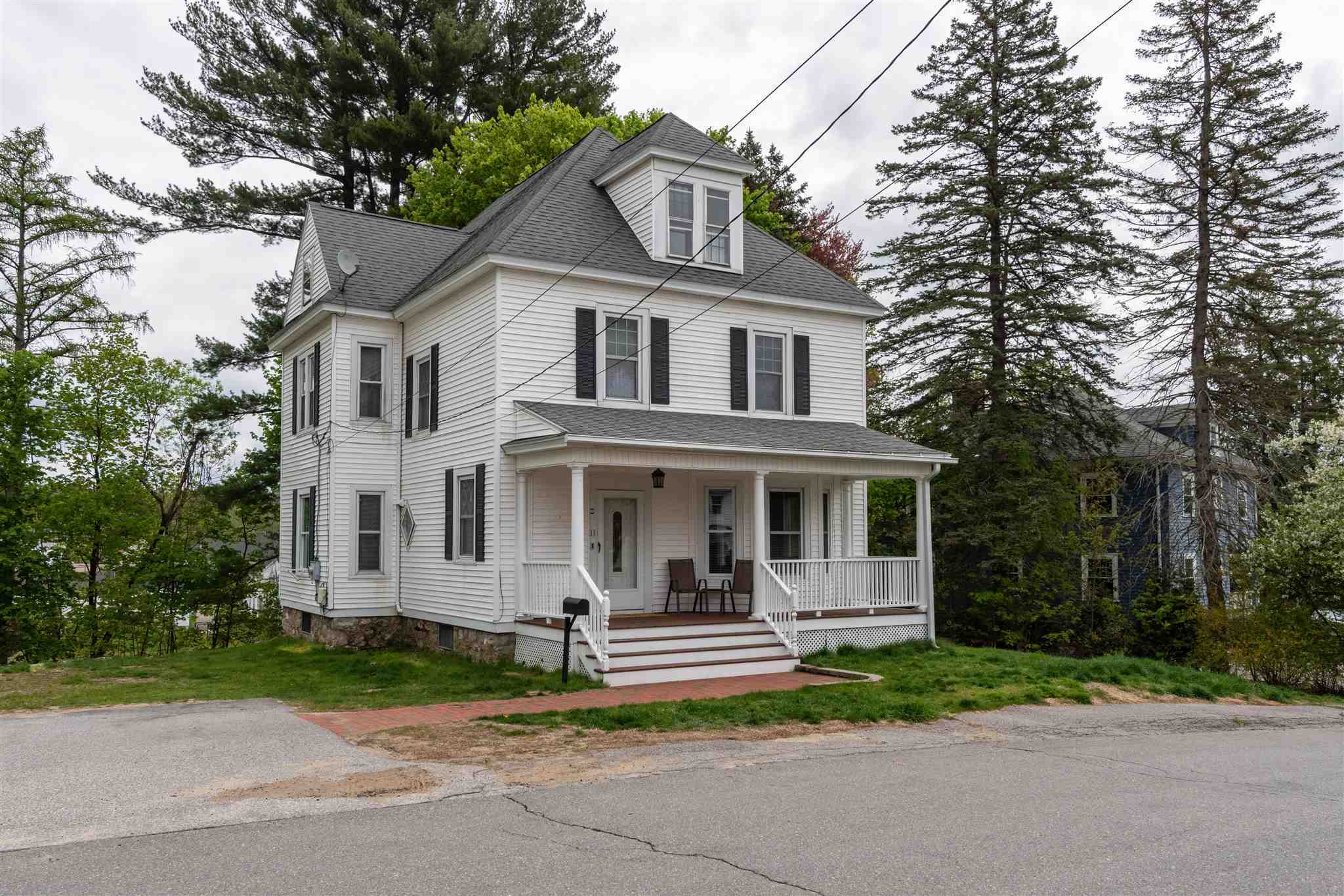 Property Photo:  11 Crescent Street  NH 03038 