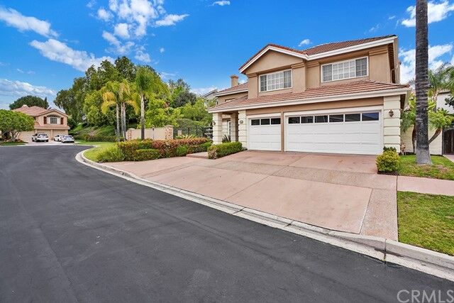 Property Photo: 8 Whitehollow CA 92679