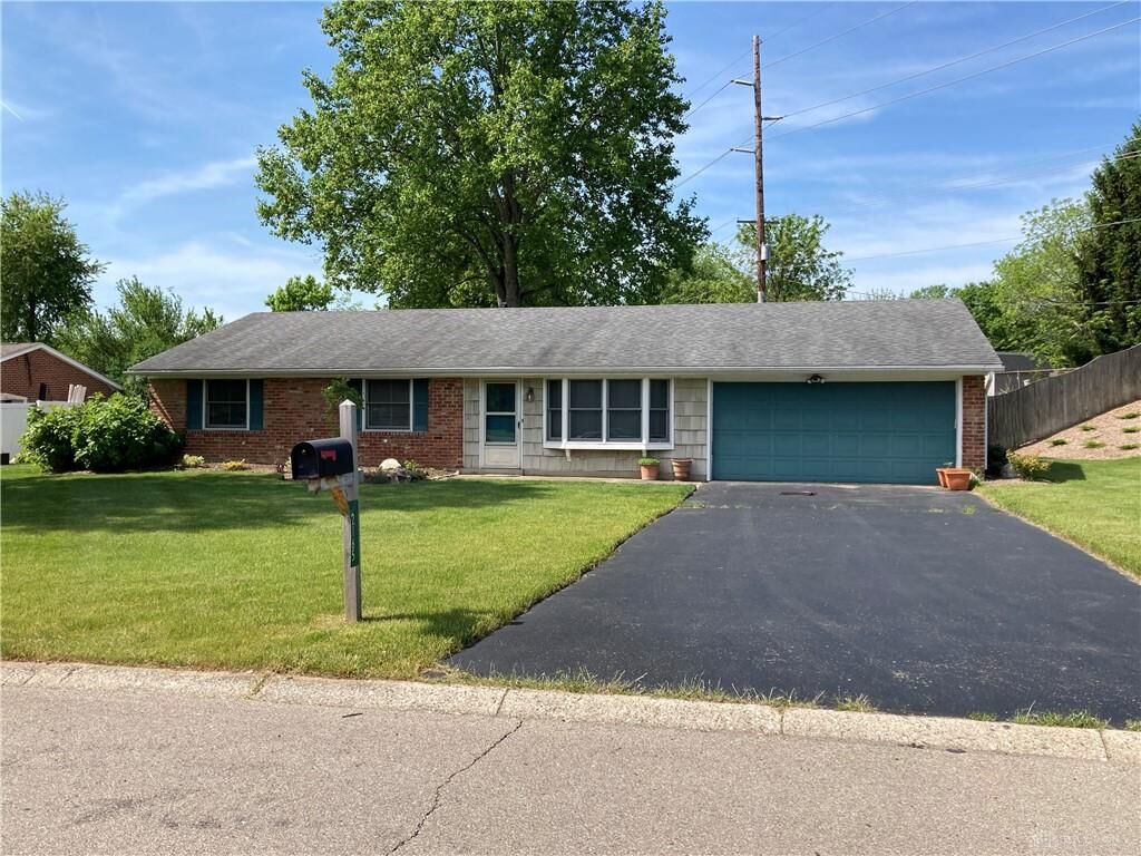 Property Photo:  2165 Regent Park Drive  OH 45305 