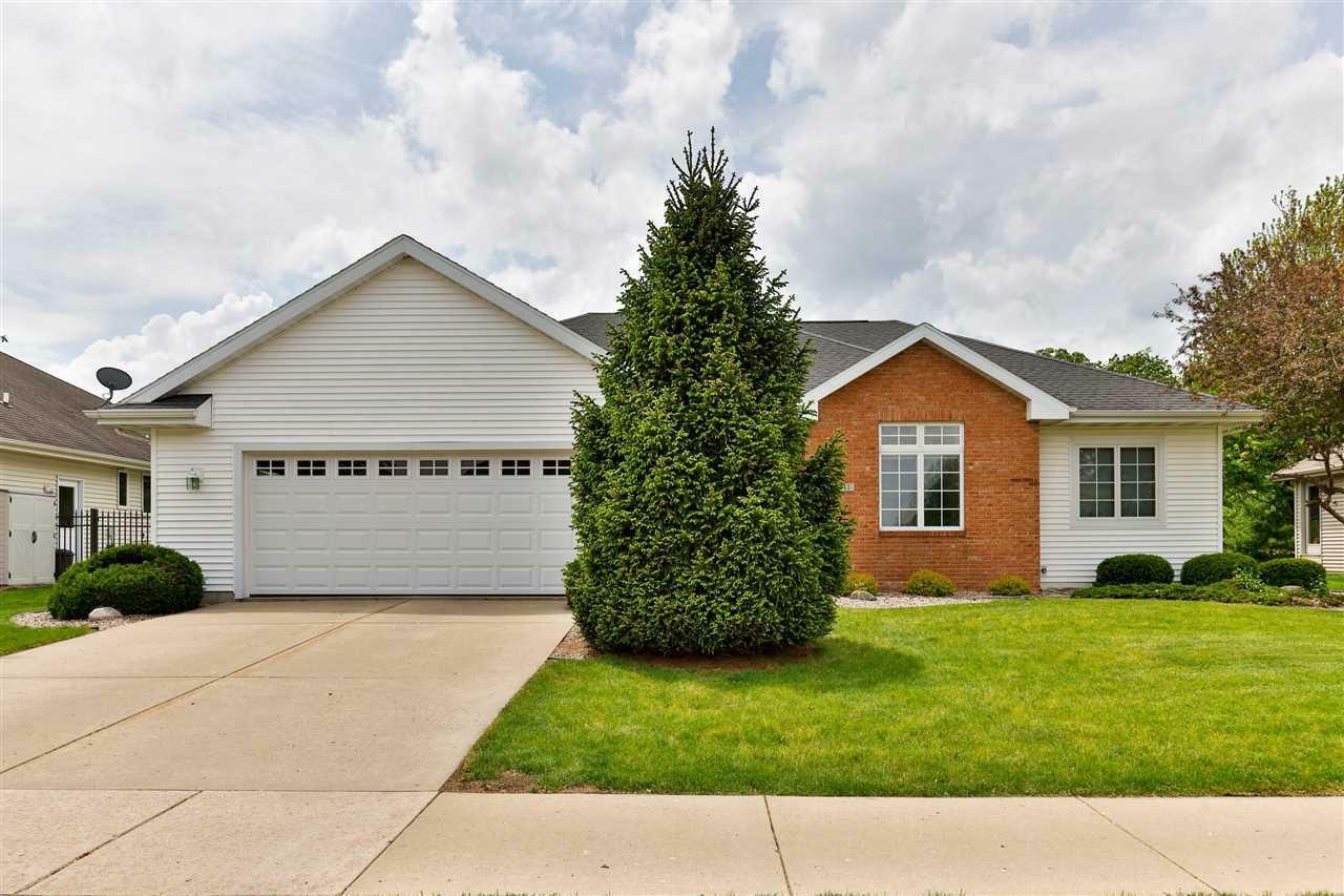 Property Photo:  4141 Huntinghorne Dr  WI 53546 