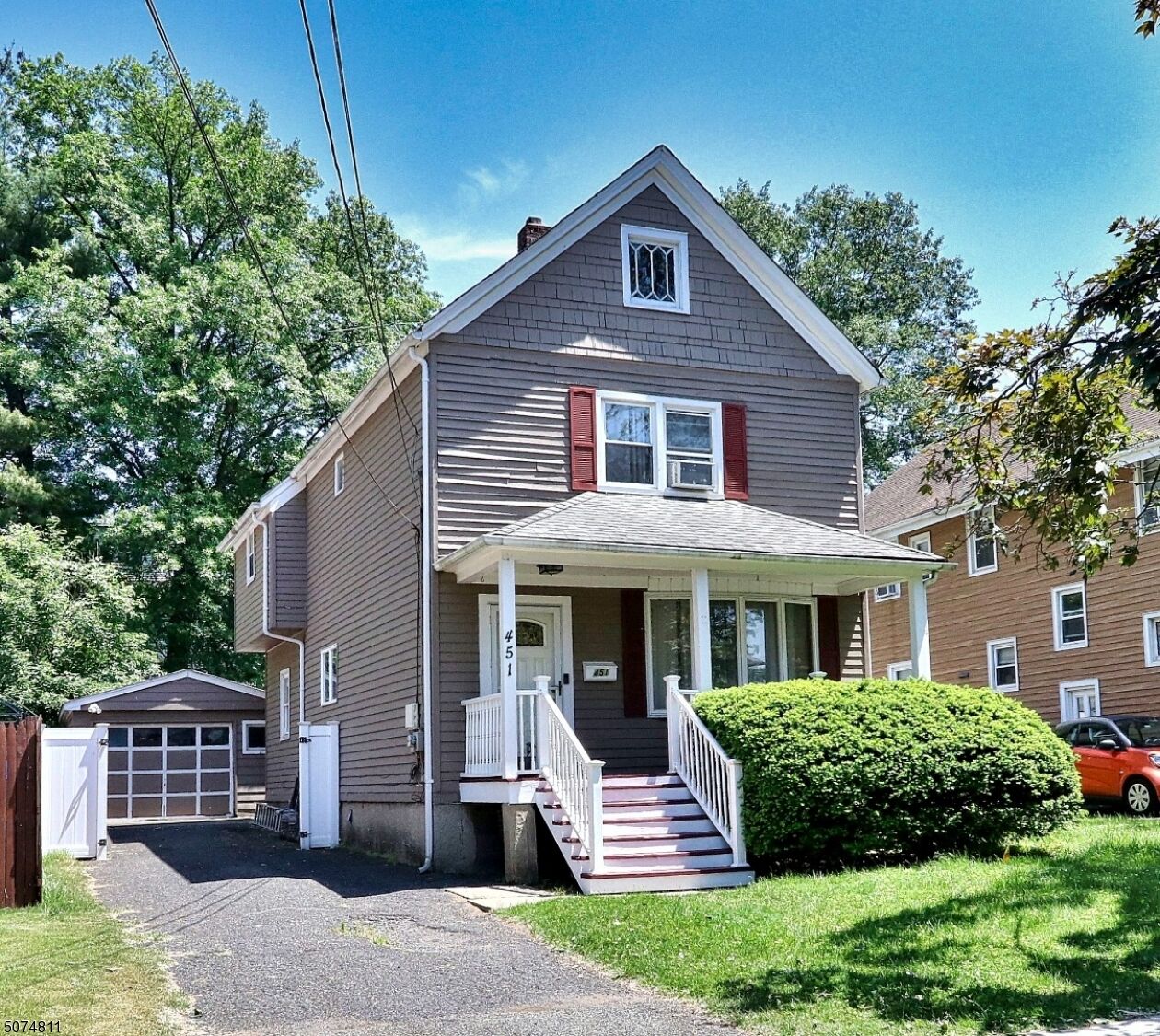 Property Photo: 451 River Rd NJ 07603