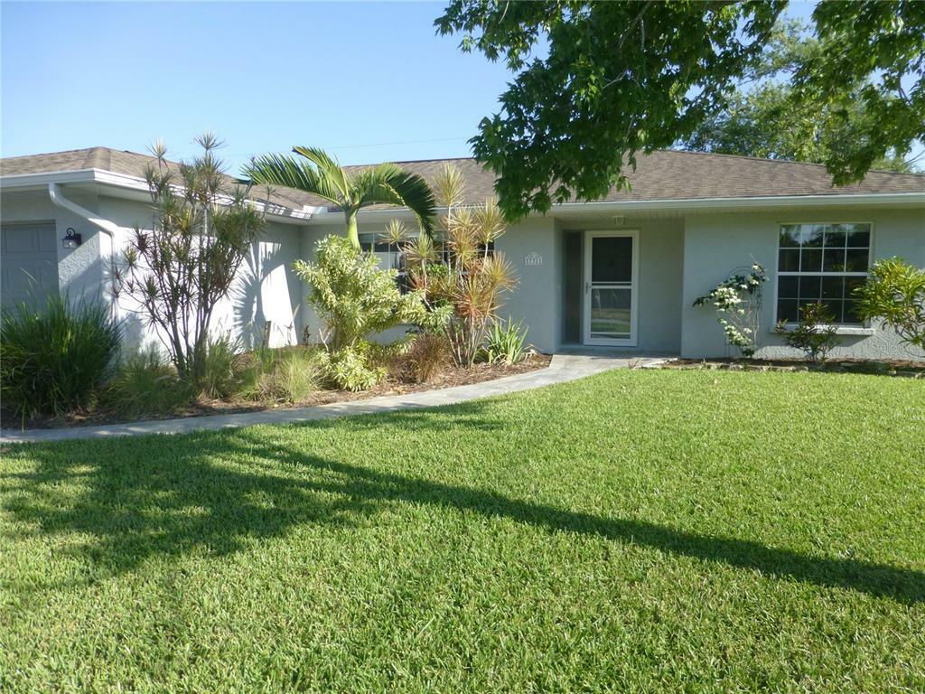 Property Photo: 7311 24th Avenue W FL 34209