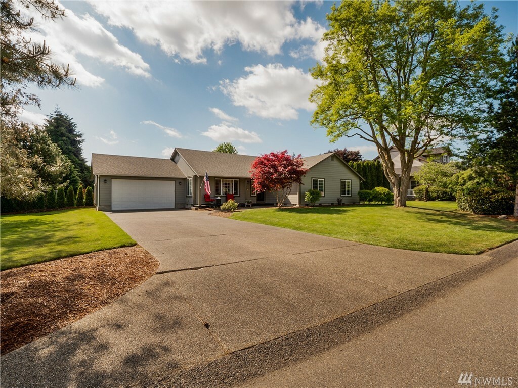 Property Photo: 11245 SE Skyview Lane WA 98597