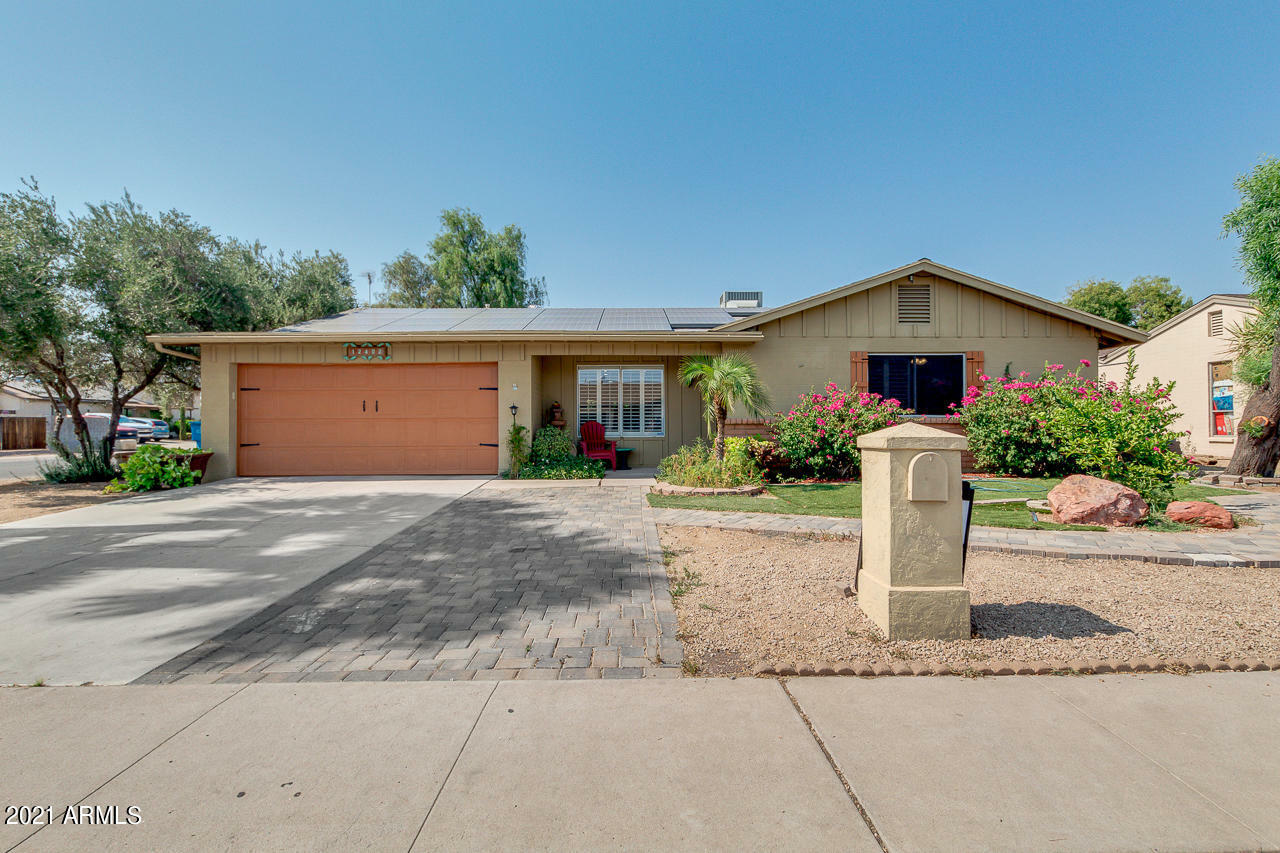 Property Photo:  12402 N Columbine Drive  AZ 85029 