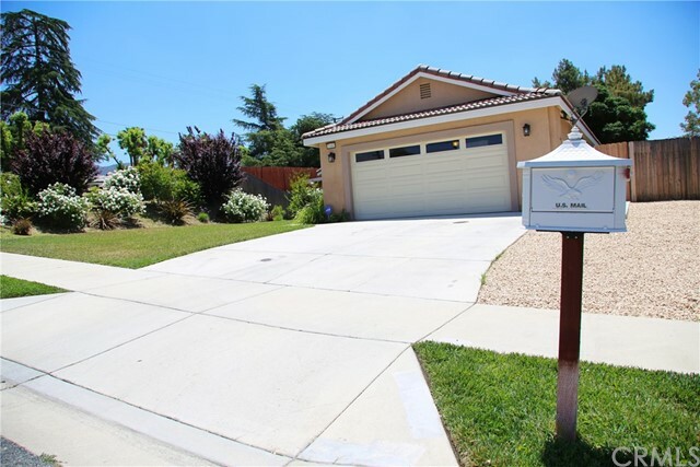 Property Photo:  35485 Date Avenue  CA 92399 