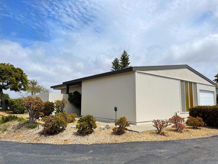 Property Photo: 3808 S Vista Campana 23 CA 92057