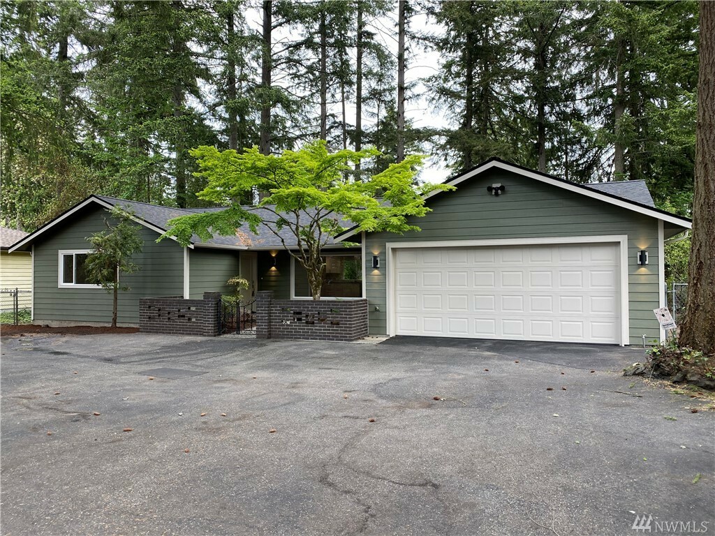 Property Photo:  4609 72nd Ave W  WA 98466 