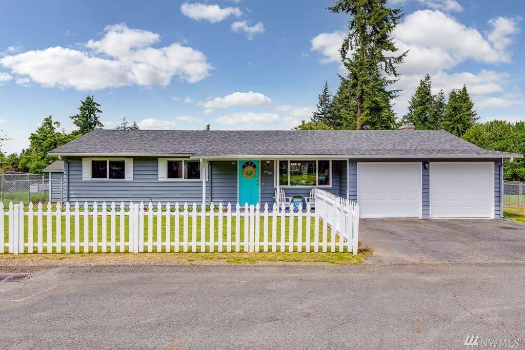 Property Photo:  19508 29th Ave SE  WA 98012 