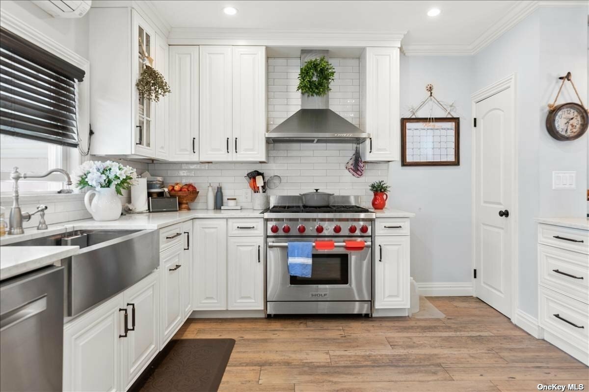 Property Photo: 87-32 81 Avenue NY 11385
