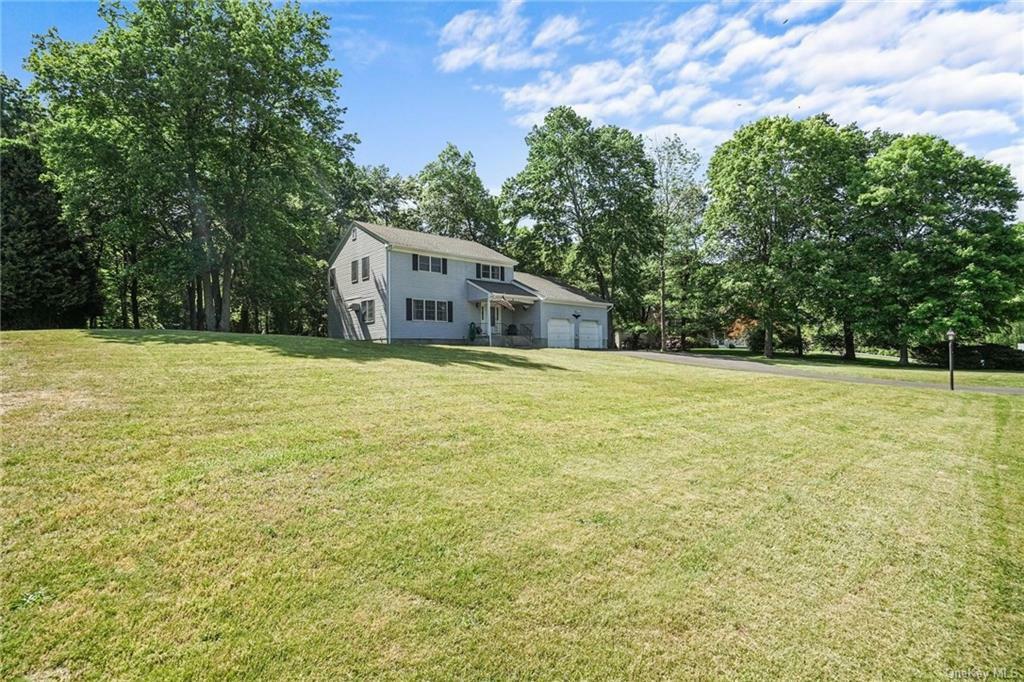 Property Photo:  9 Hoye Drive  NY 10567 