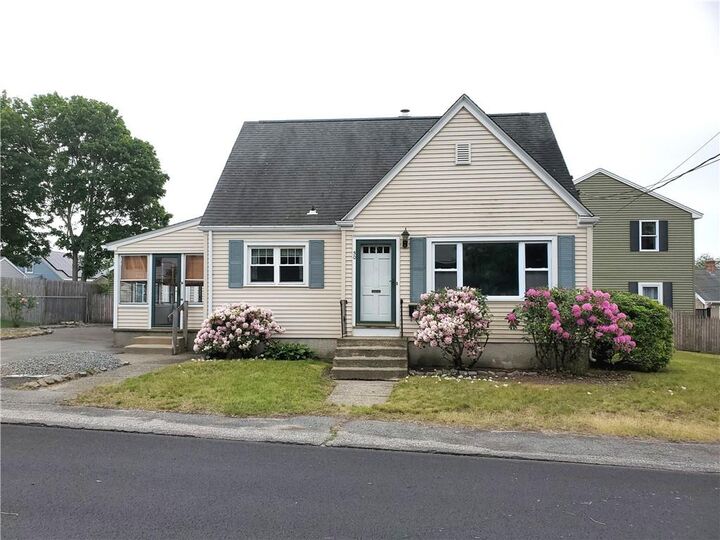 50 Winsor St  Cumberland RI 02864 photo