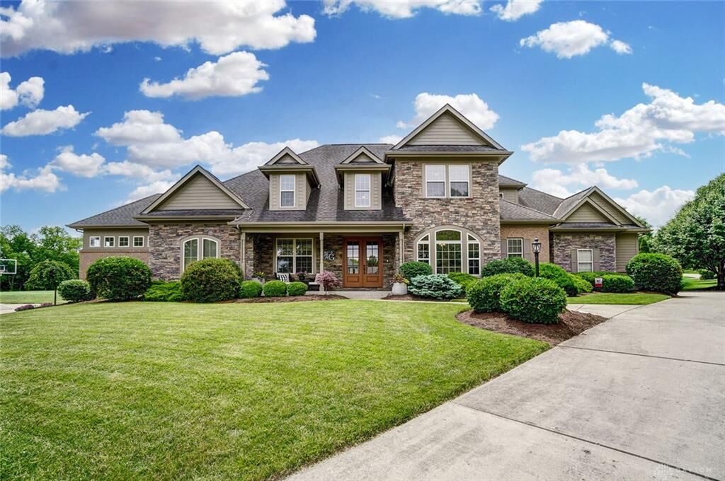 Property Photo: 25 Inverness Court OH 45066