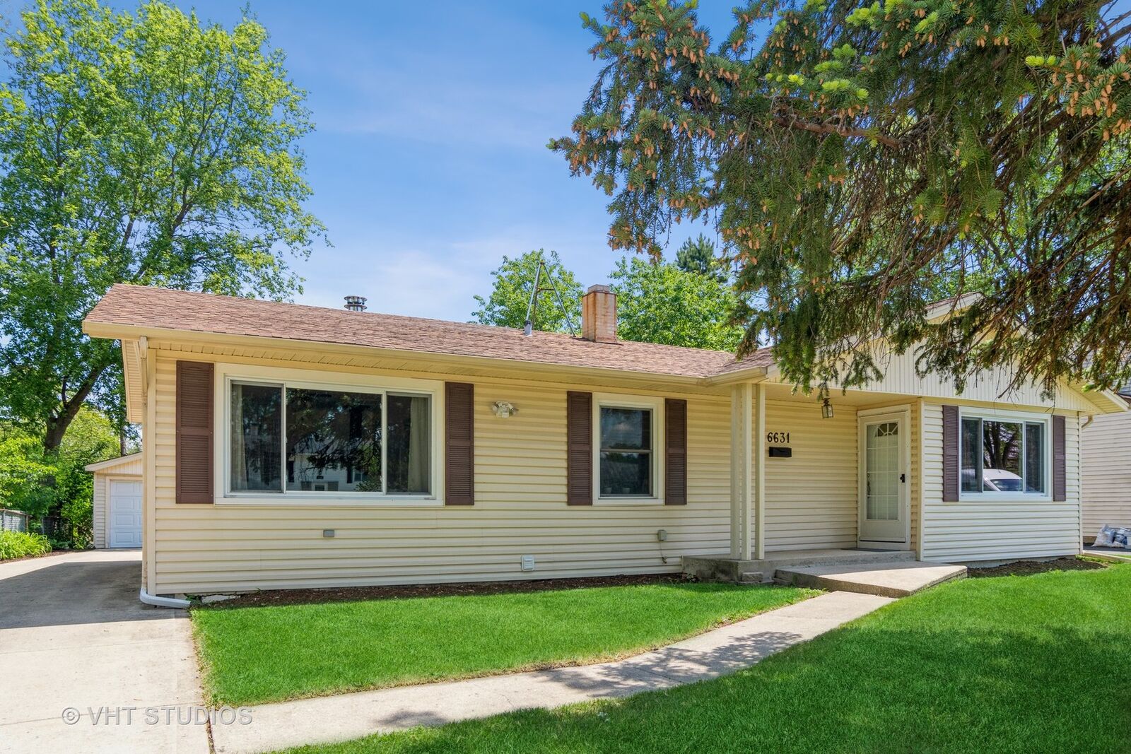 Property Photo: 6631 Appletree Street IL 60133
