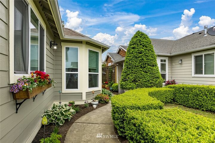 Property Photo:  2037  Greenview Lane  WA 98264 