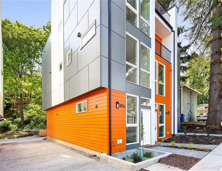 Property Photo:  3860 22nd Ave SW  WA 98106 