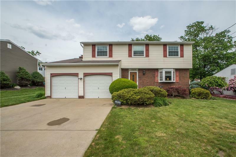 3409 Maple Dr  South Park PA 15129 photo