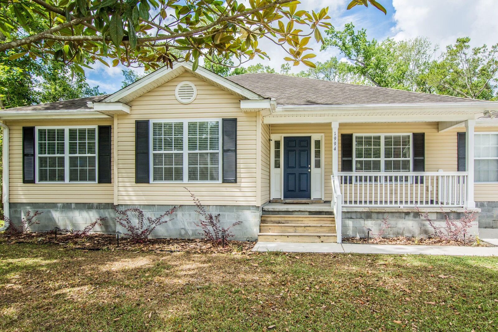 Property Photo:  1994 Kay Street  SC 29455 