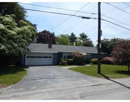 Property Photo:  18 Chevy Chase Rd  MA 01606 